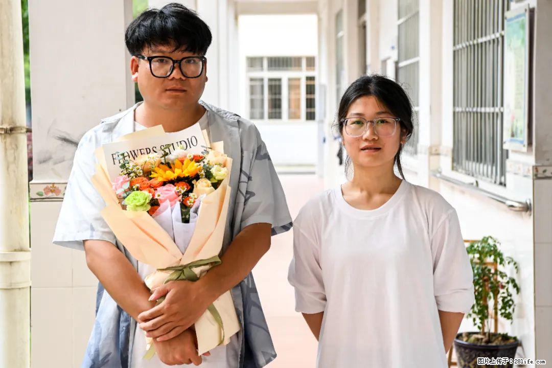 全网追的“扁担女孩”,找了一份暑假工,时薪12元 - 襄樊生活资讯 - 襄樊28生活网 xf.28life.com